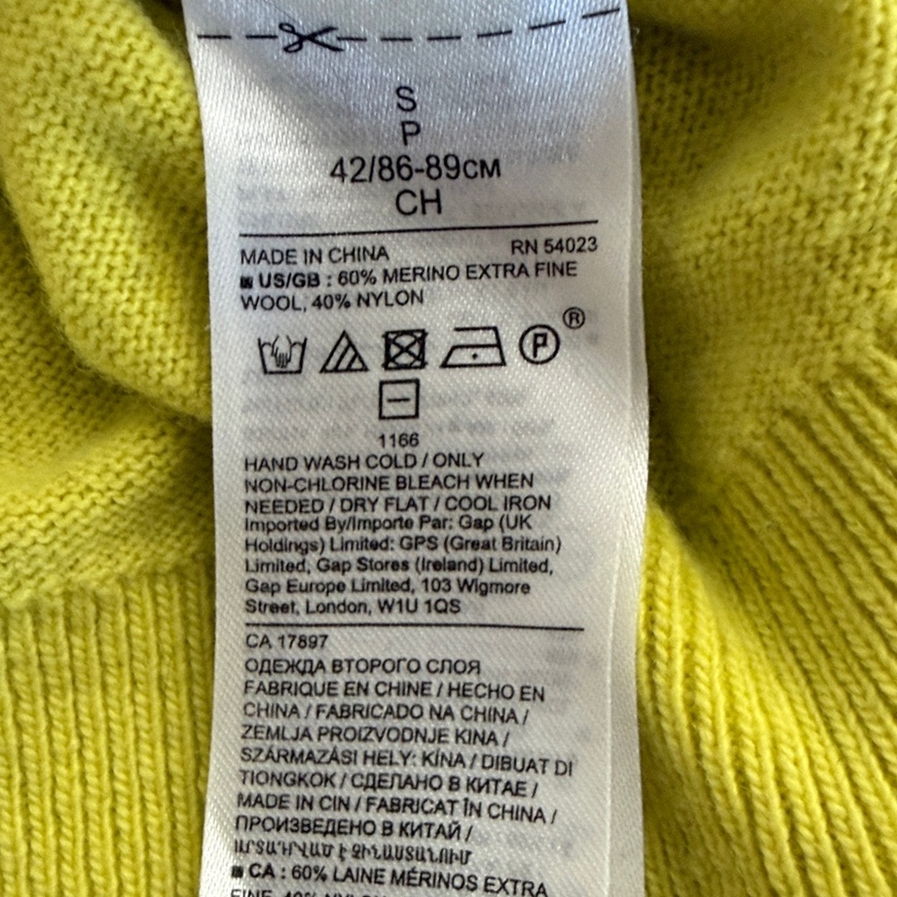 Banana Republic Italian merino wool sweater - Picture 4 of 4
